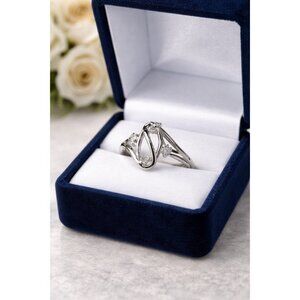 10K White Gold Diamond Ring Abstract Open Swirl Design Size 8 2.65g